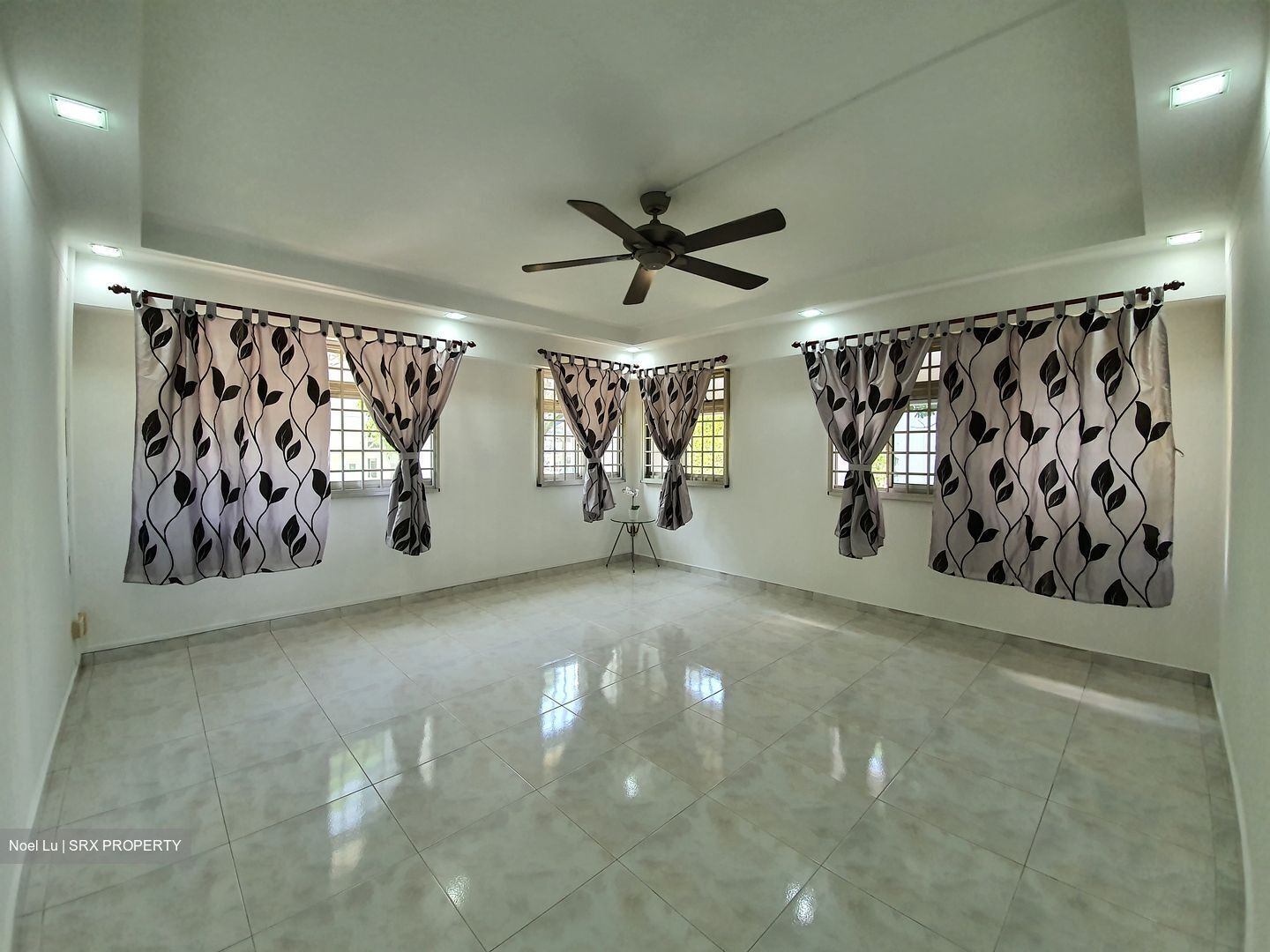 Woodlands Street 41 thumbnail photo